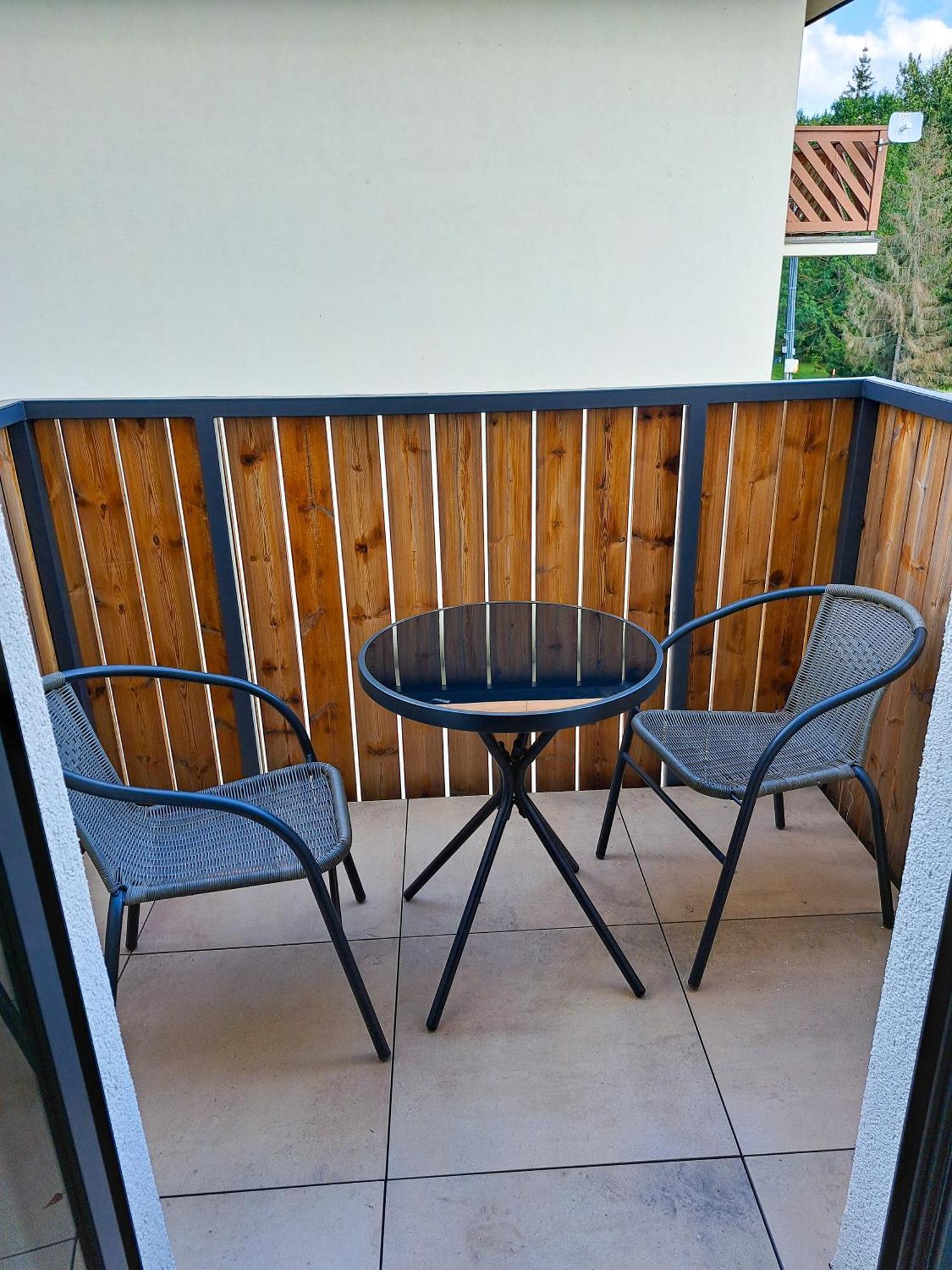 Riverfront Apartment Bešeňová Екстериор снимка